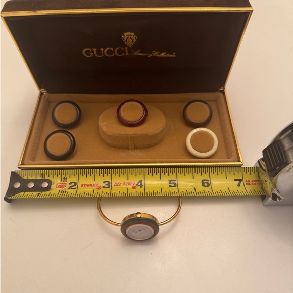 Gucci Women's Watch with bezels - Picture 10 of 13